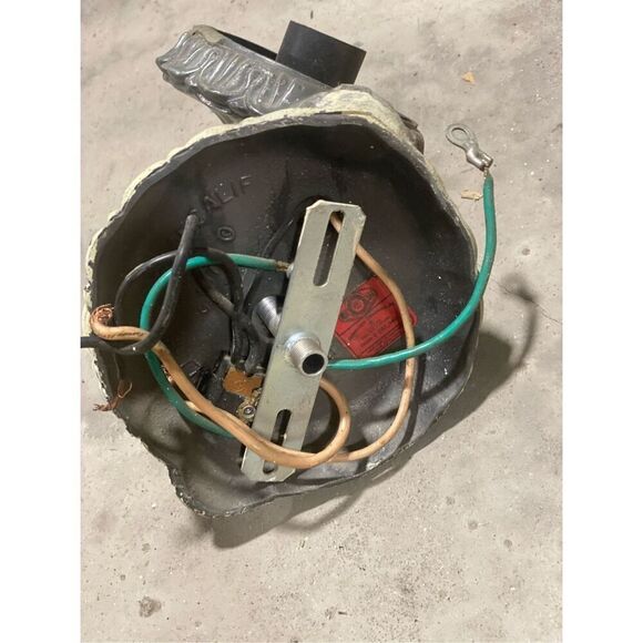 Vintage Ornate Wall Sconce One Light for repair - Picture 7 of 8